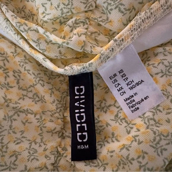 H&M Ruched Dress - Picture 6 of 6